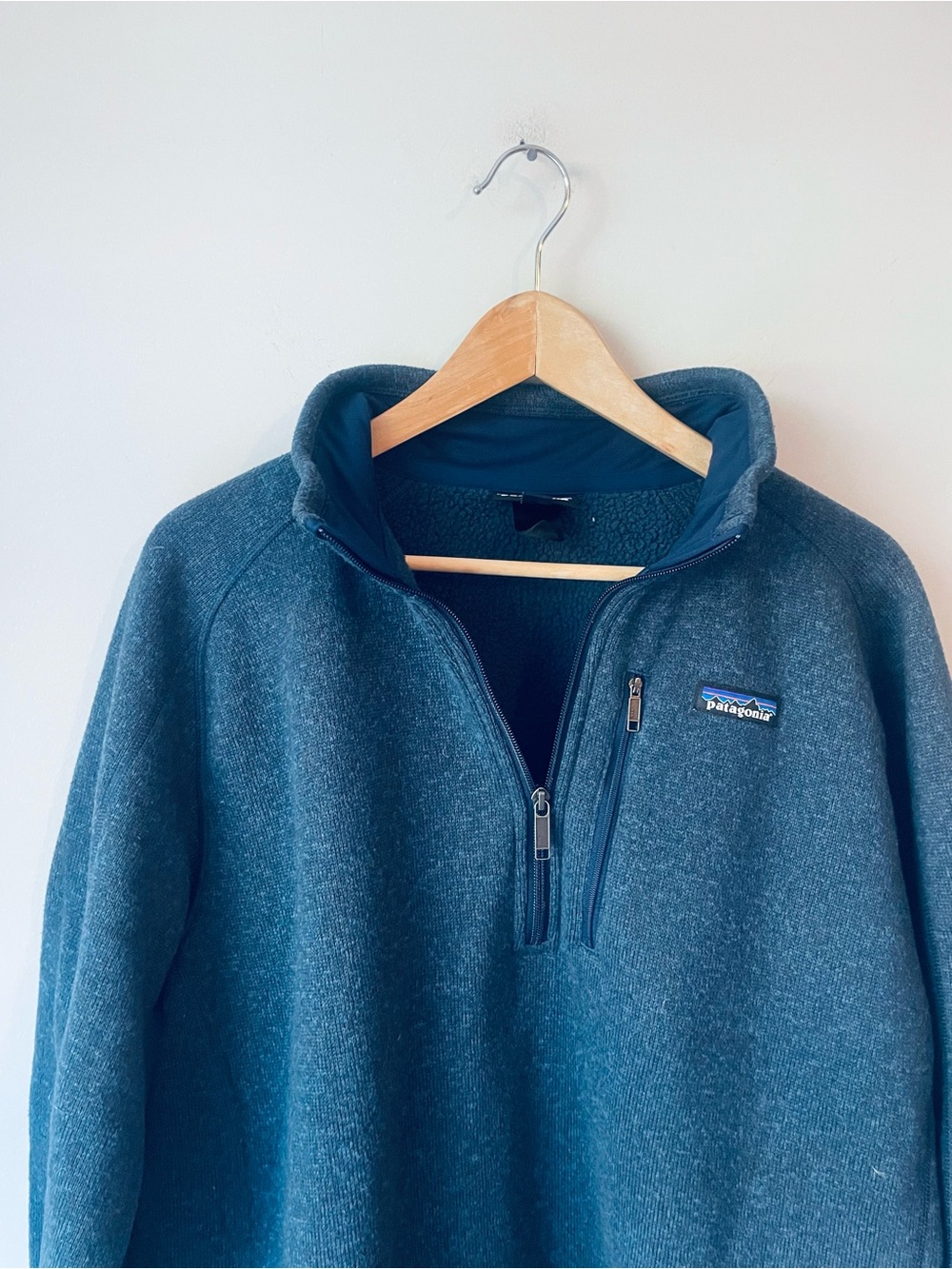 Patagonia Men's Navy Better Sweater Fleece Pullover - Picture 4 of 8